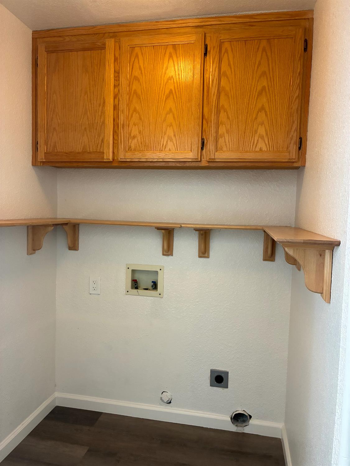 1460 Portsmouth, Gustine, CA 95322