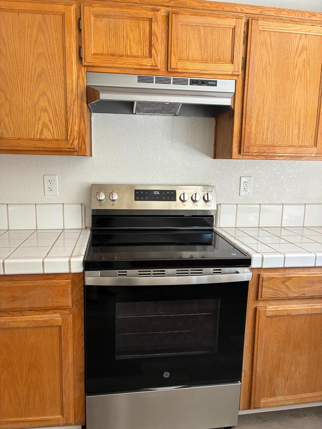 1460 Portsmouth, Gustine, CA 95322