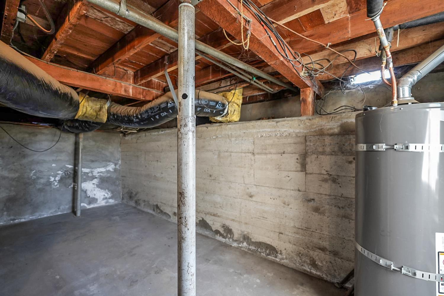 1645 Victoria Dr, Modesto, CA 95351
