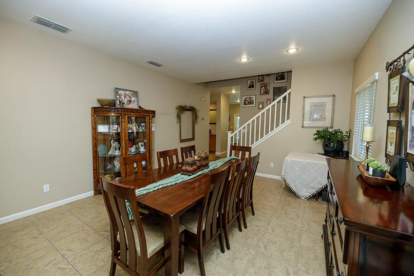 2365 Triumph Ct, Turlock, CA 95380