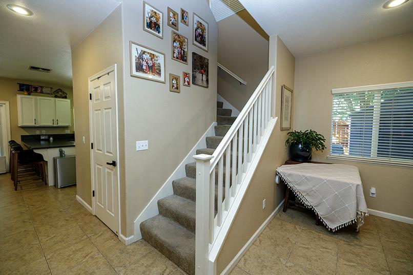 2365 Triumph Ct, Turlock, CA 95380