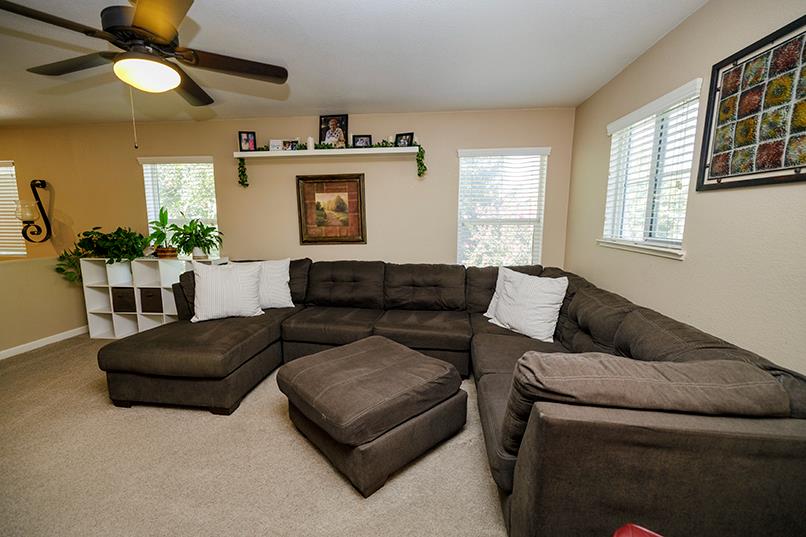 2365 Triumph Ct, Turlock, CA 95380