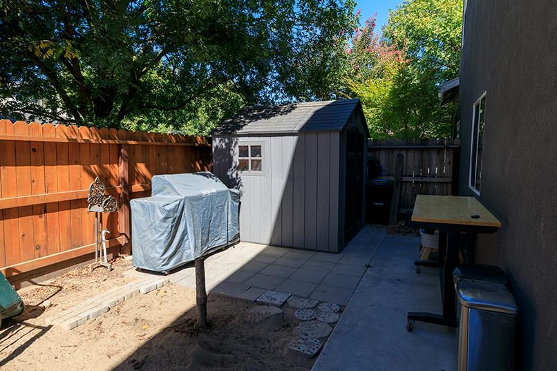 2365 Triumph Ct, Turlock, CA 95380