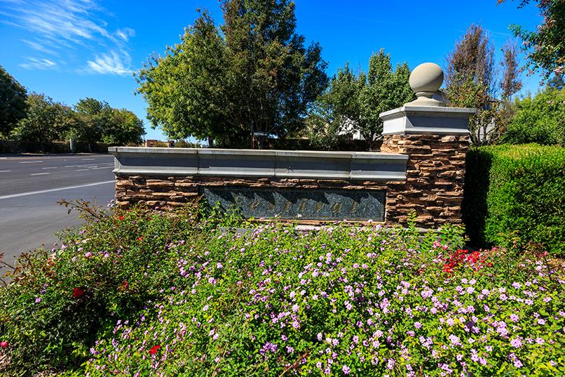 2365 Triumph Ct, Turlock, CA 95380