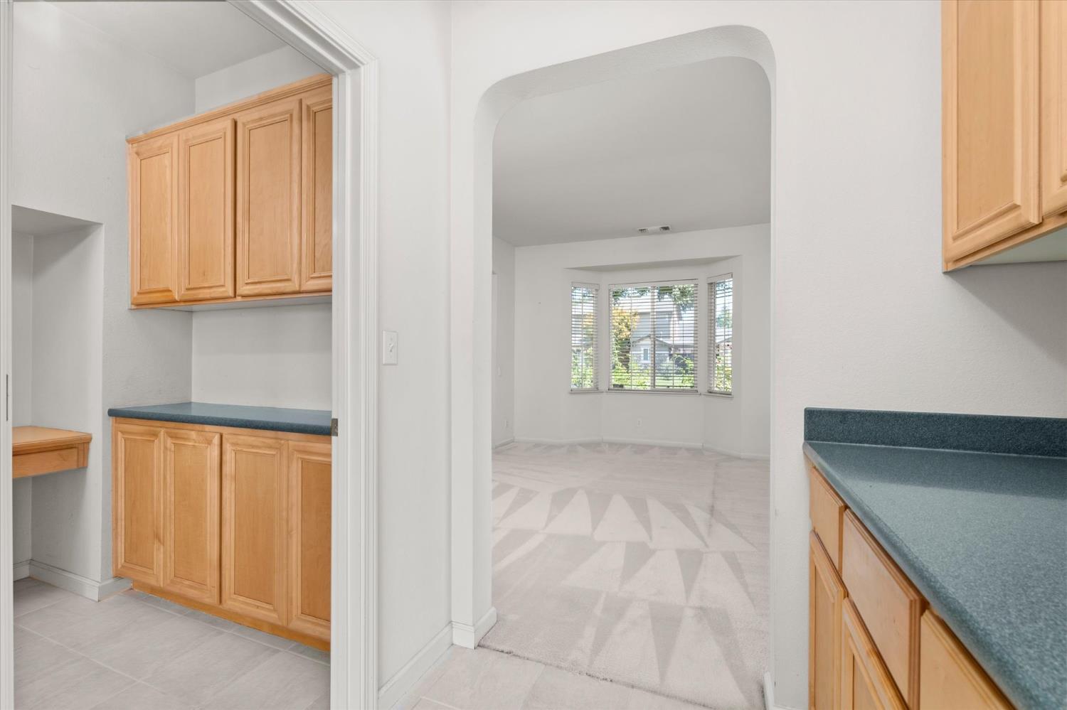 4025 Beyer Park Dr, Modesto, CA 95357