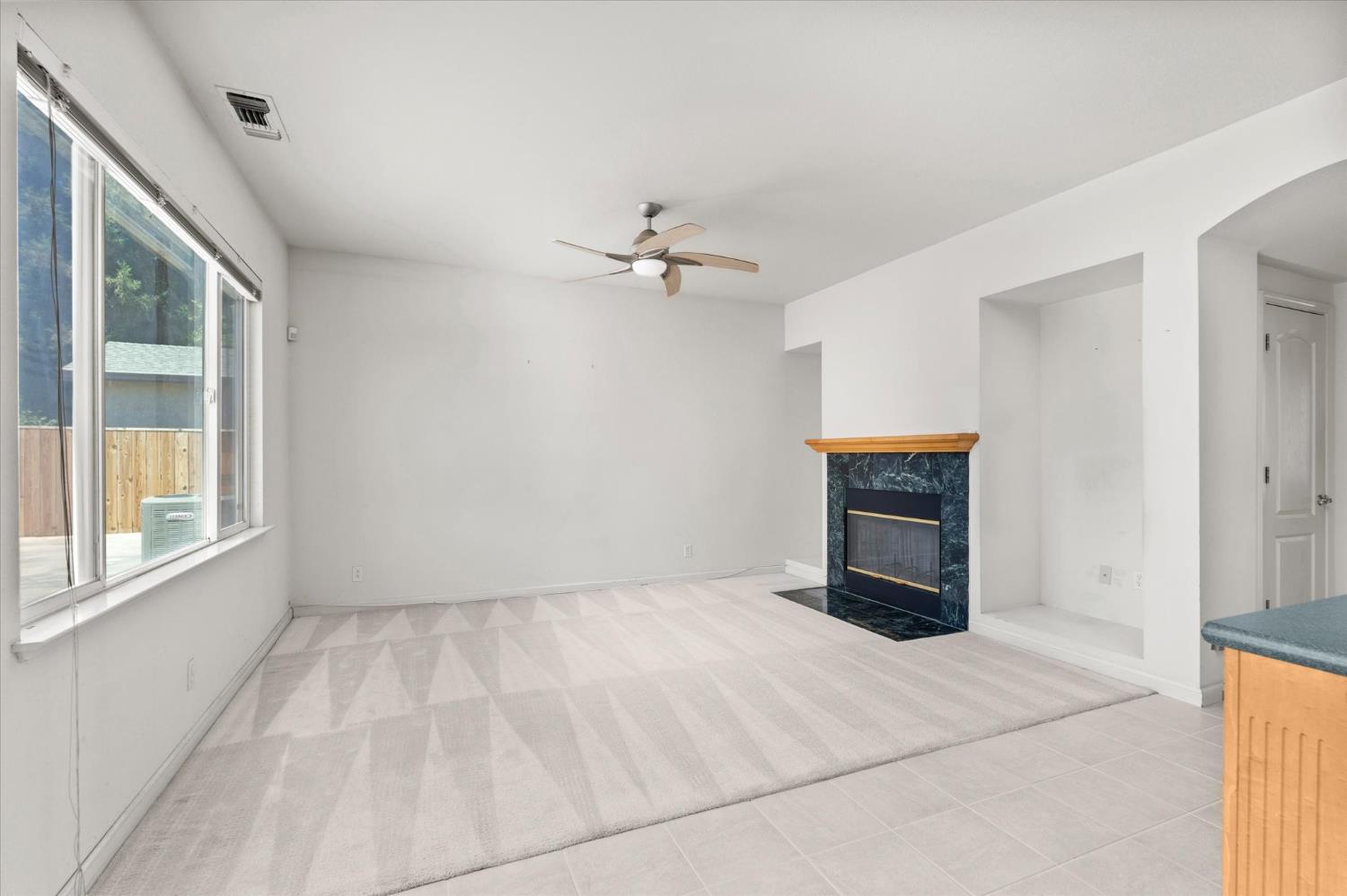 4025 Beyer Park Dr, Modesto, CA 95357