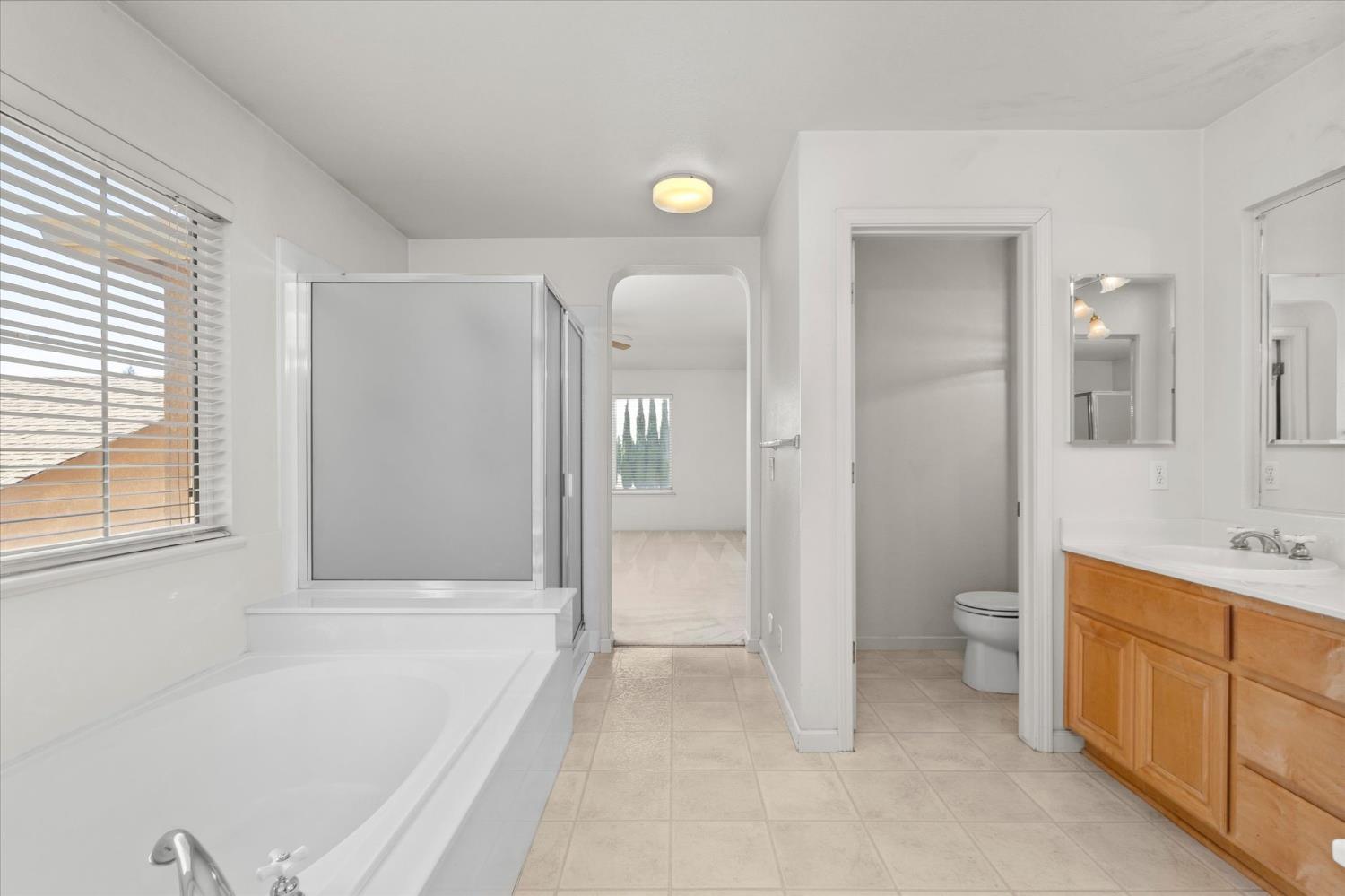 4025 Beyer Park Dr, Modesto, CA 95357