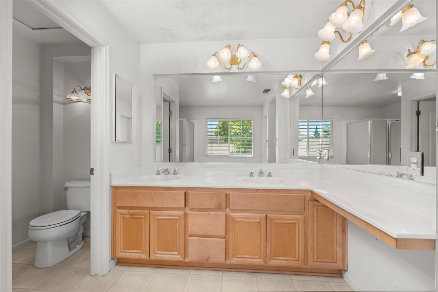 4025 Beyer Park Dr, Modesto, CA 95357