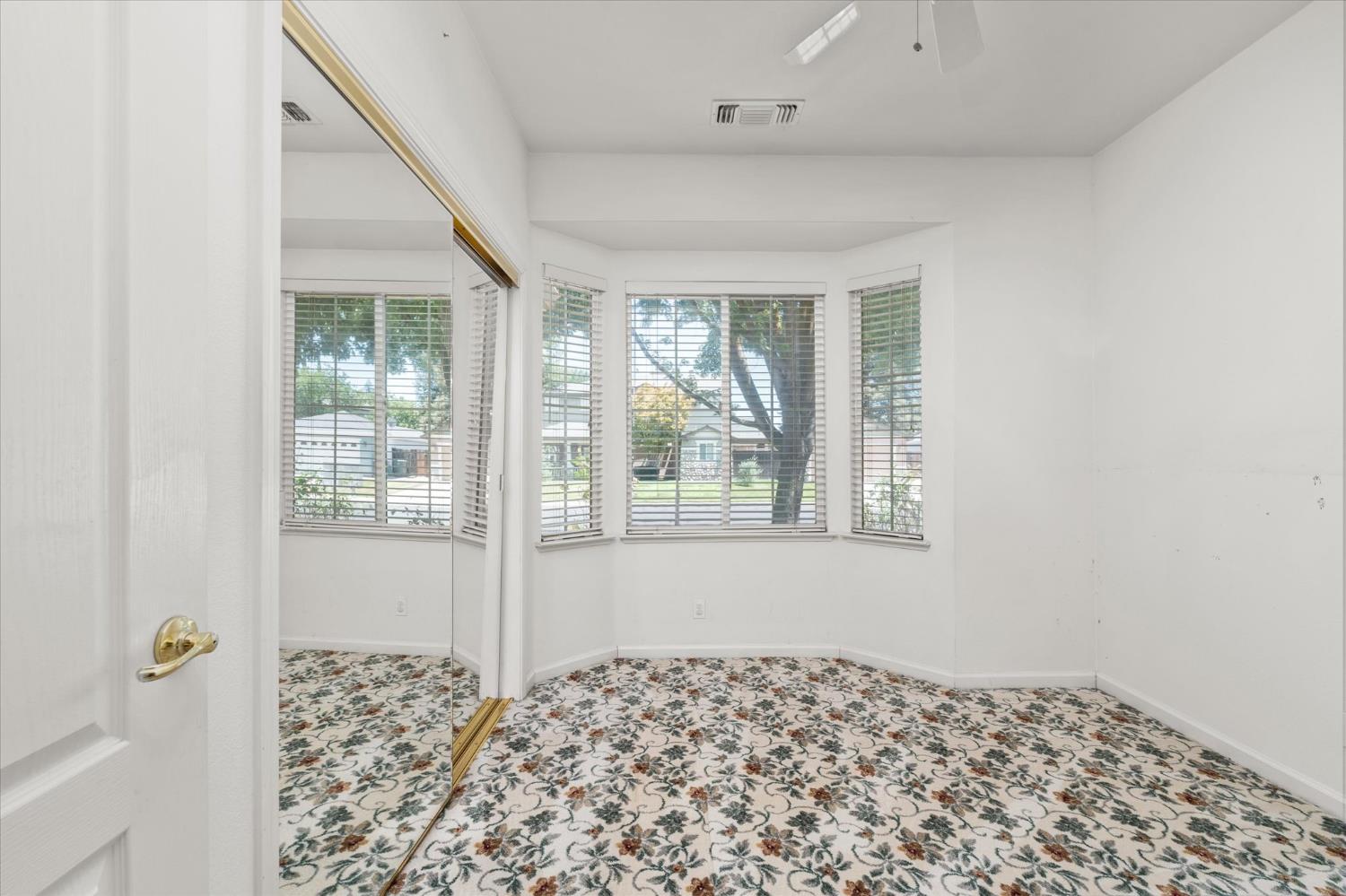 4025 Beyer Park Dr, Modesto, CA 95357