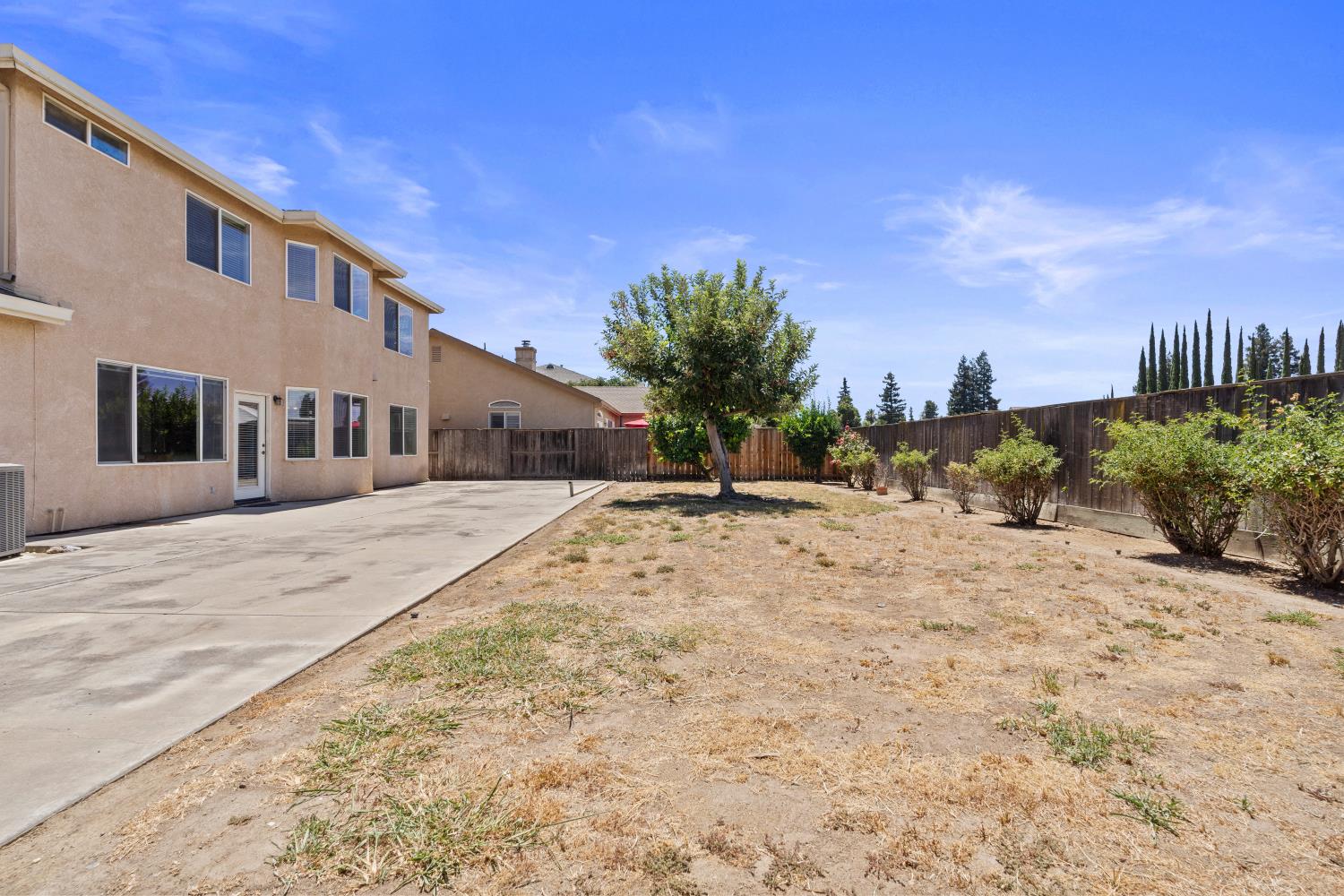 4025 Beyer Park Dr, Modesto, CA 95357