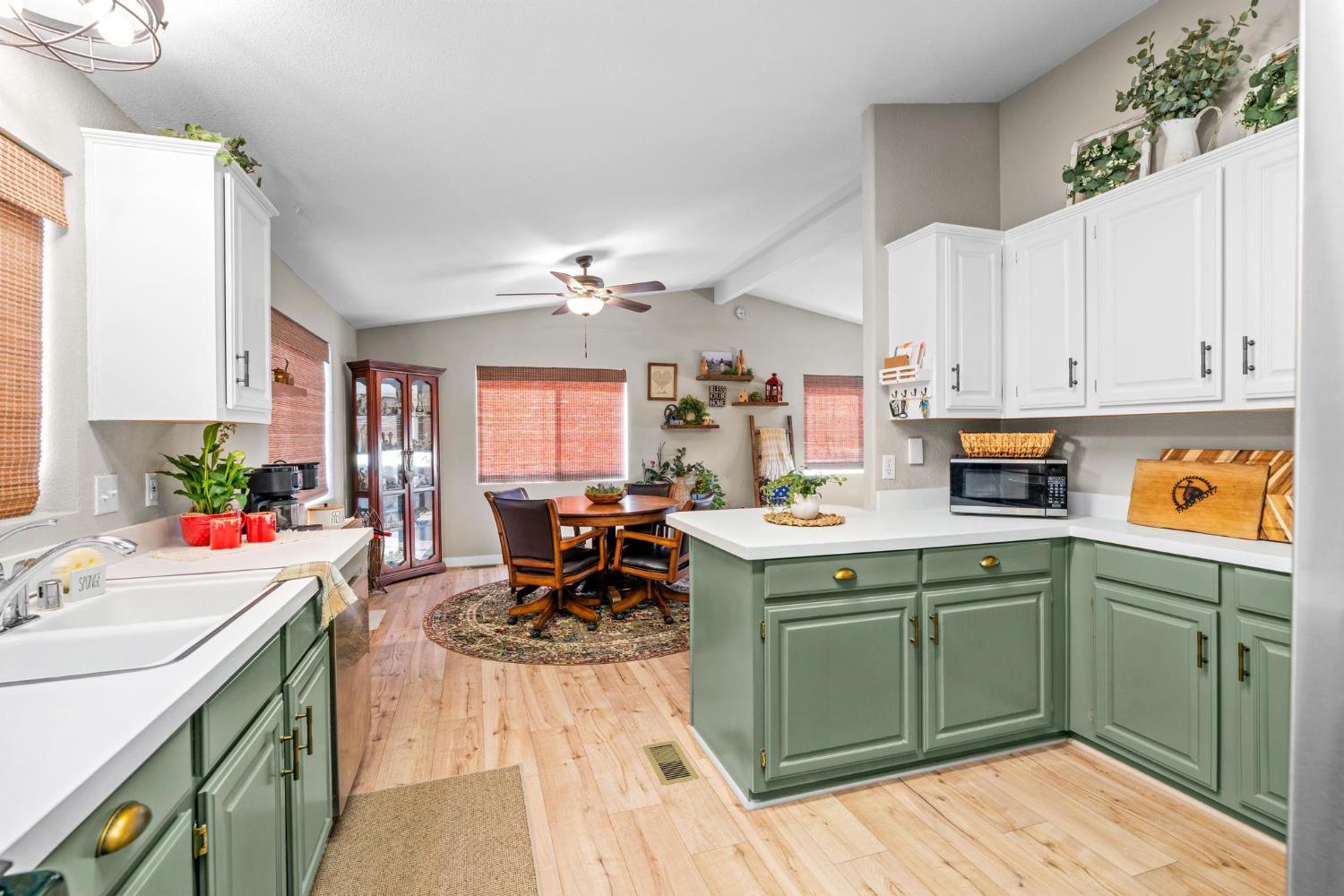 9898 Alamo Dr, La Grange, CA 95329