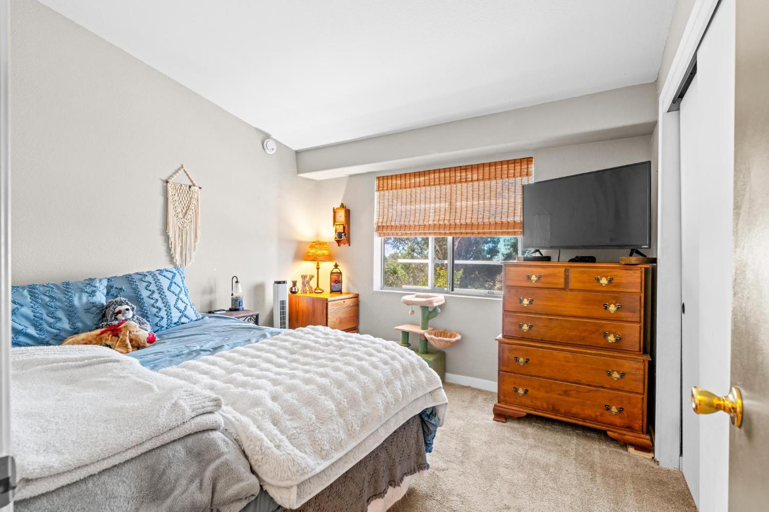 9898 Alamo Dr, La Grange, CA 95329