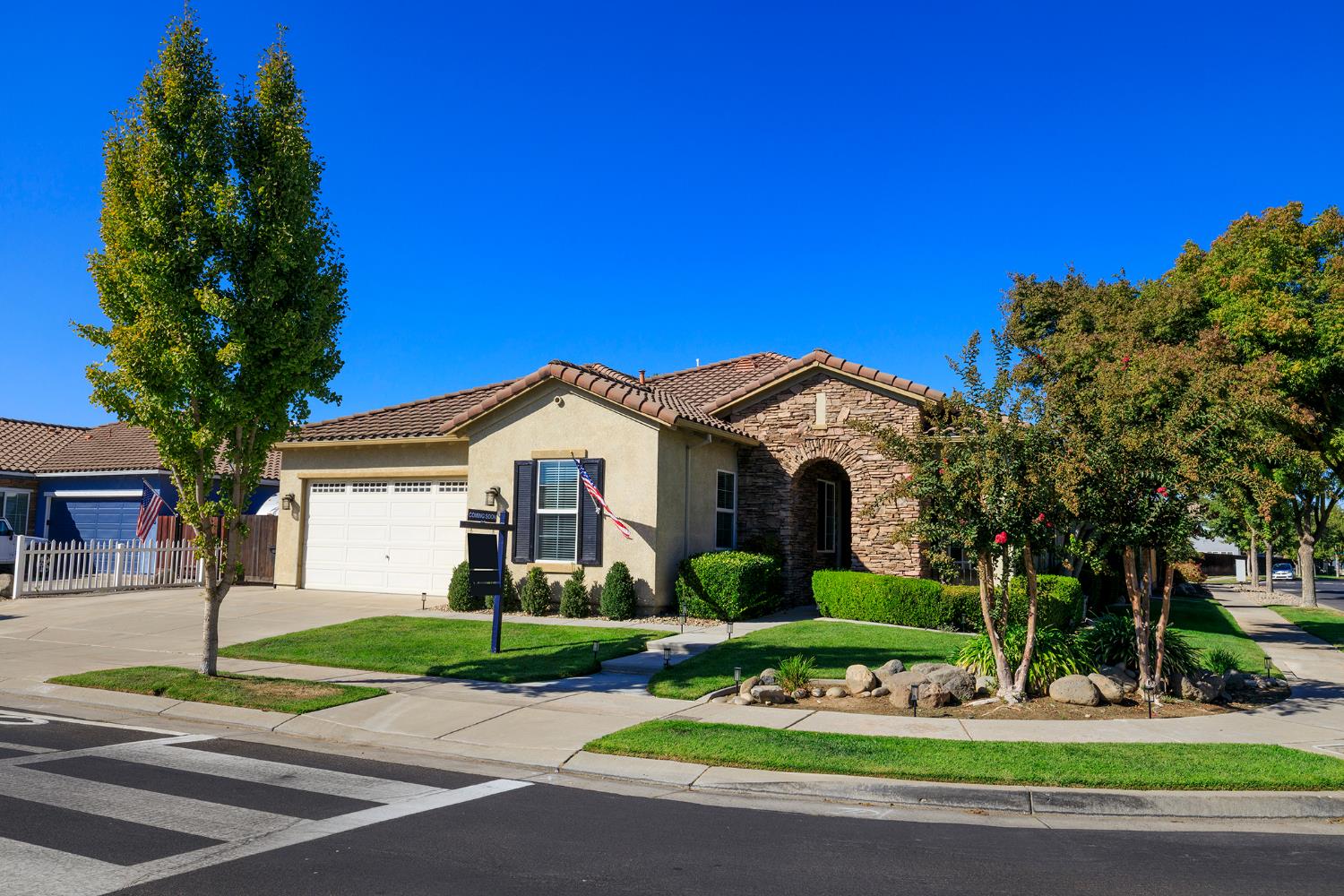 446 1St, Escalon, CA 95320