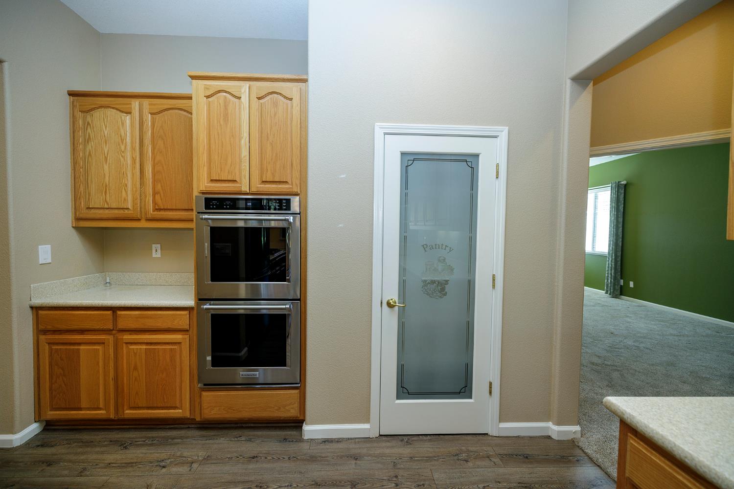 446 1St, Escalon, CA 95320