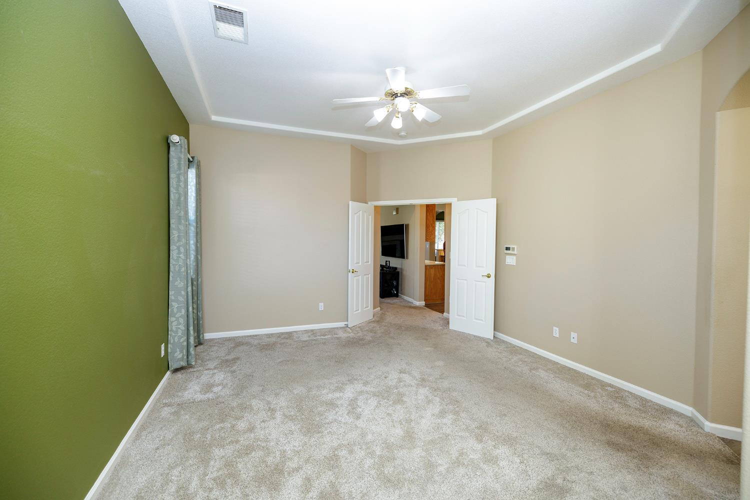 446 1St, Escalon, CA 95320