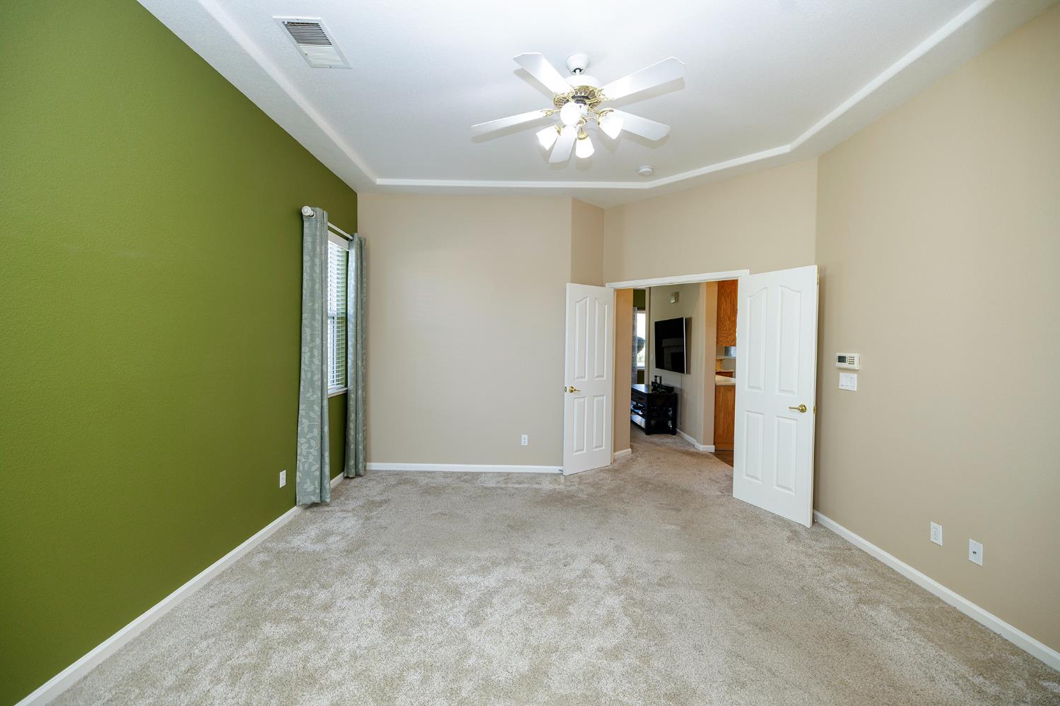 446 1St, Escalon, CA 95320