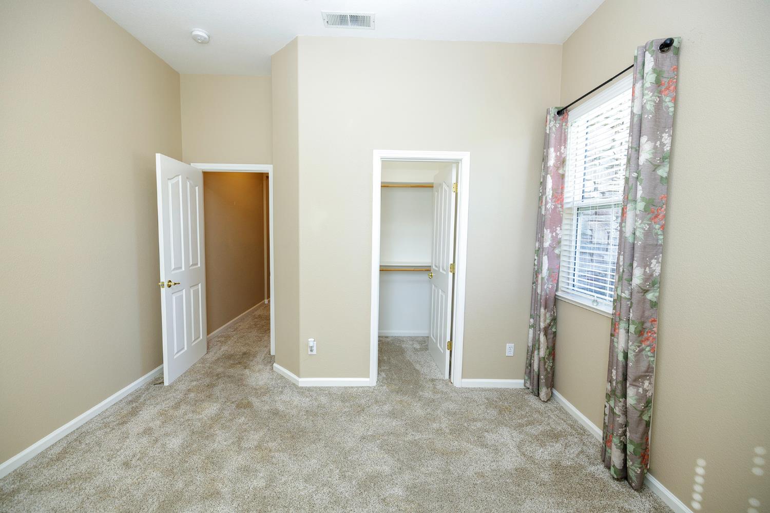 446 1St, Escalon, CA 95320