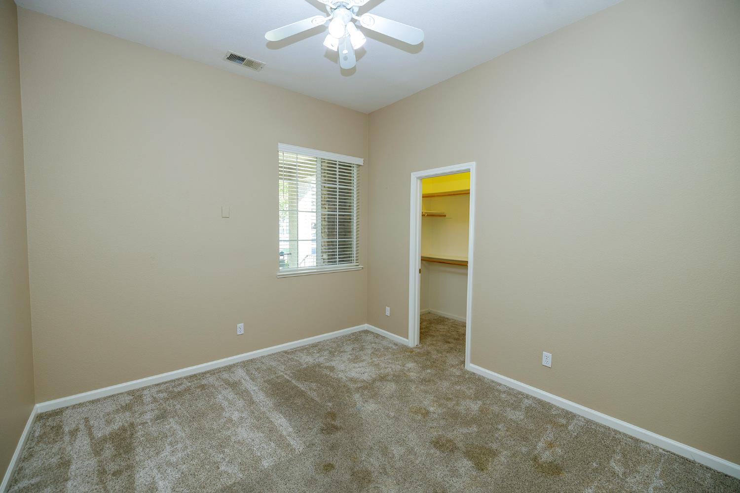 446 1St, Escalon, CA 95320