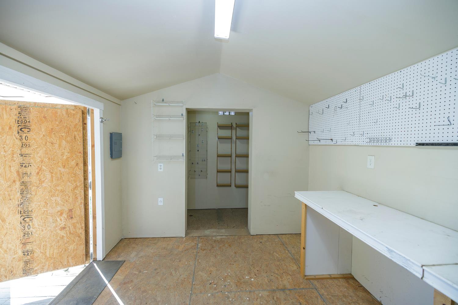 446 1St, Escalon, CA 95320