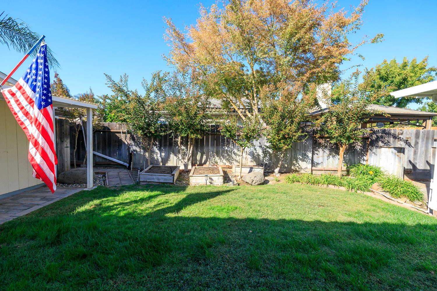 446 1St, Escalon, CA 95320