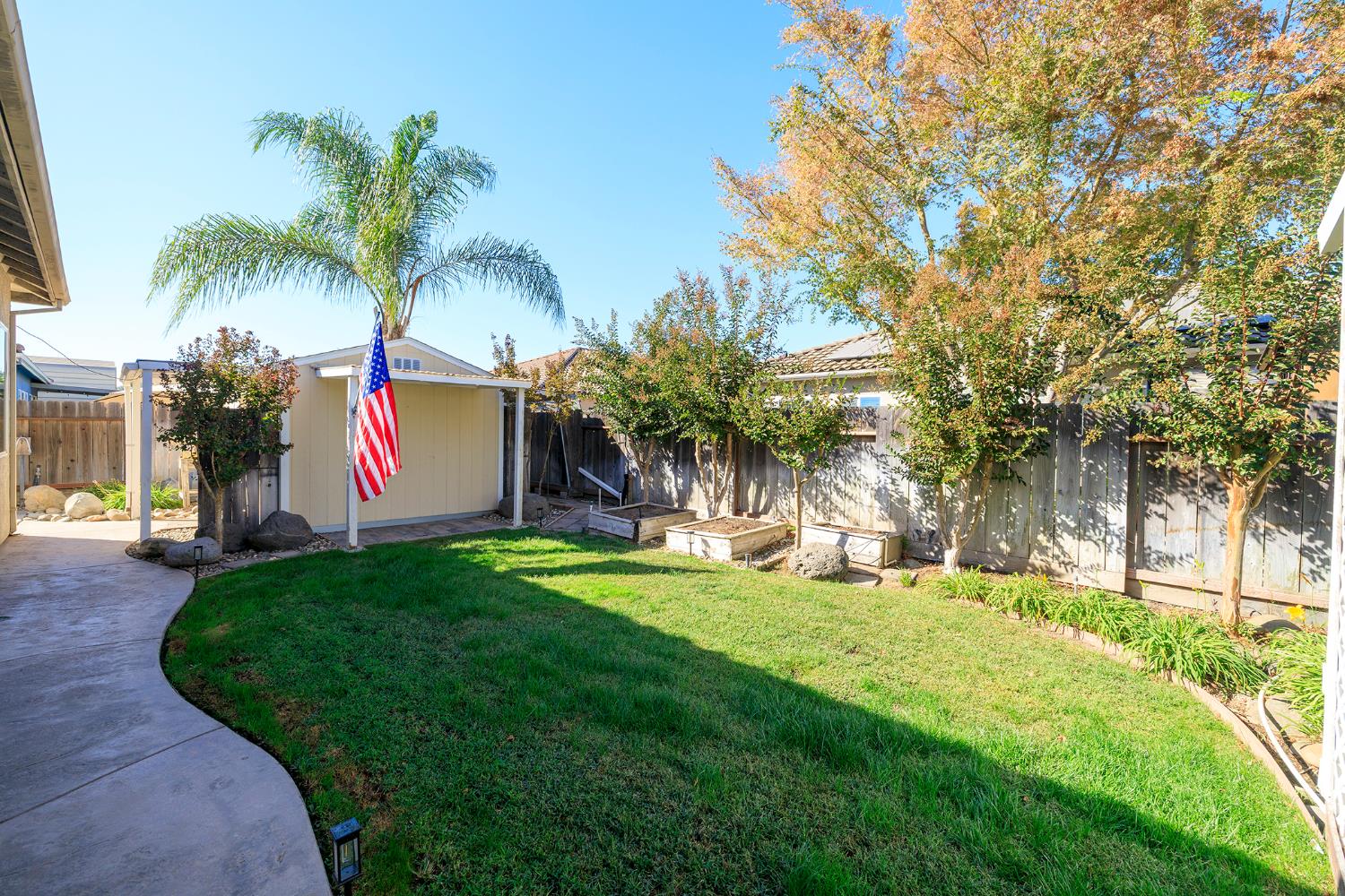 446 1St, Escalon, CA 95320