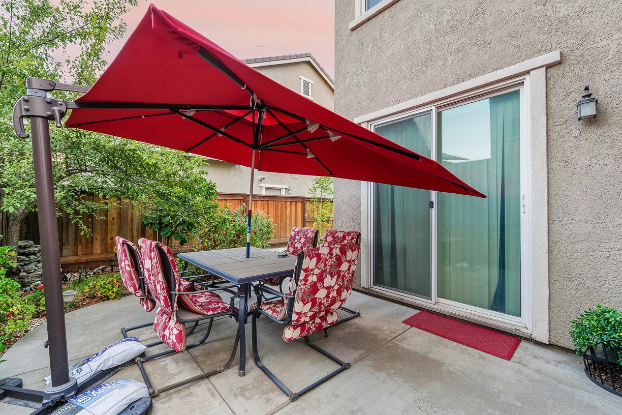 2229 Novi Dr, Riverbank, CA 95367