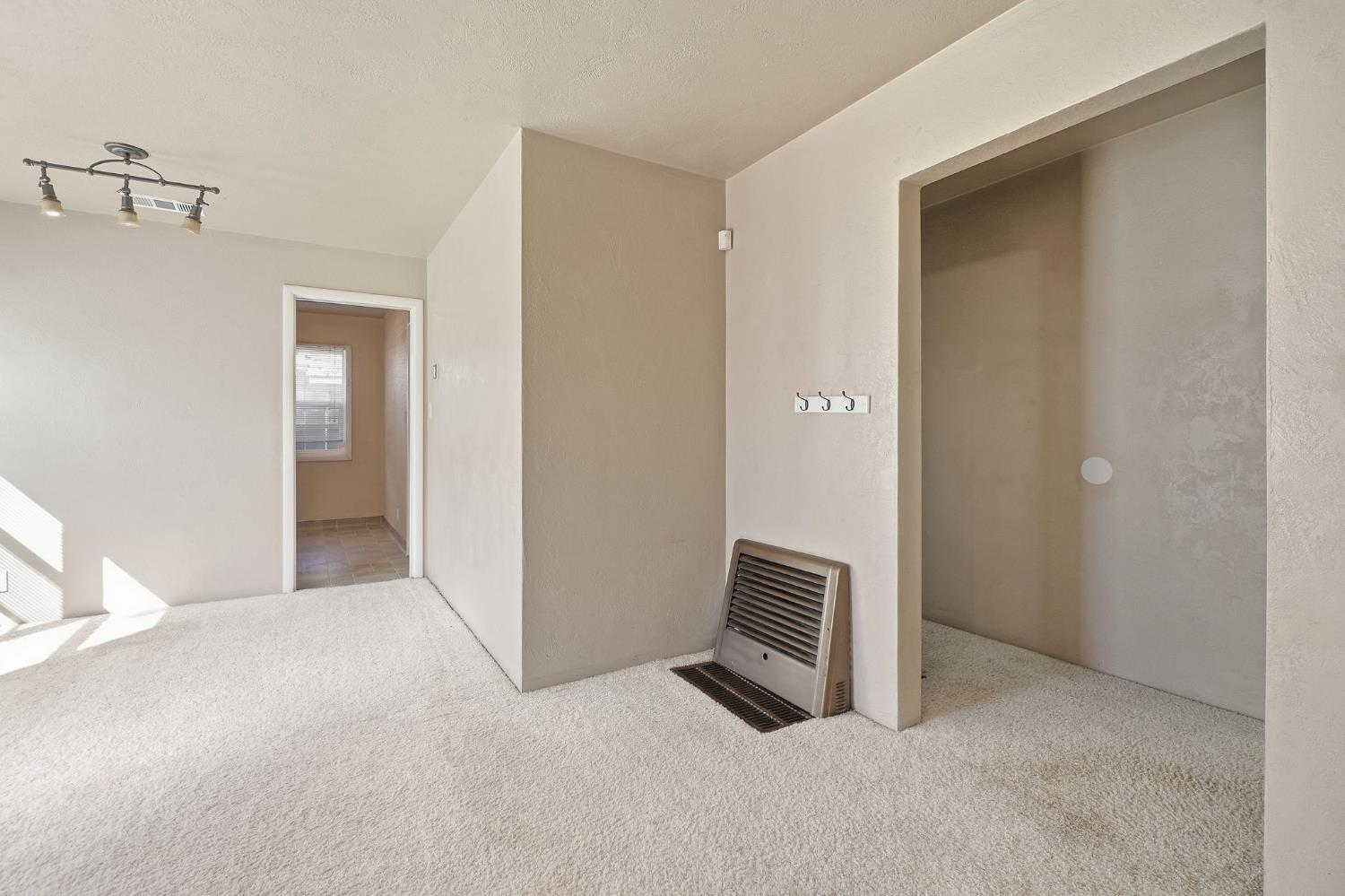 1322 1324 Del Rey Ave, Modesto, CA 95350