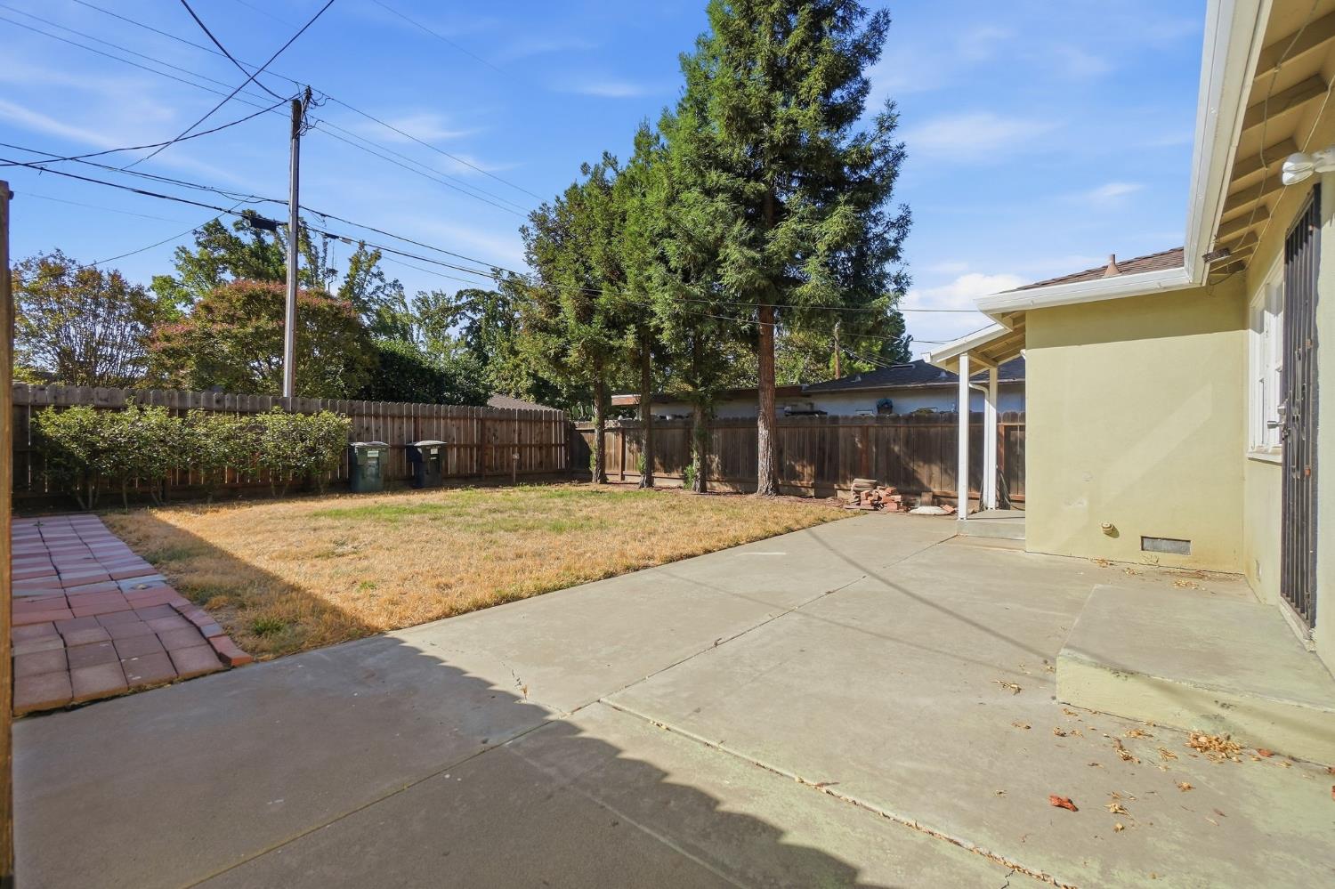 1322 1324 Del Rey Ave, Modesto, CA 95350