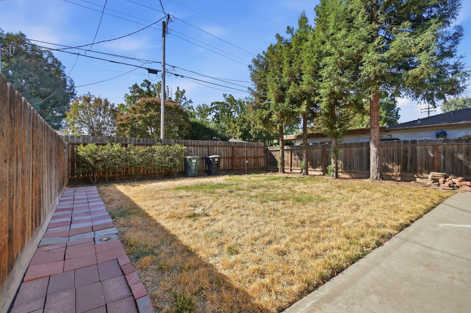 1322 1324 Del Rey Ave, Modesto, CA 95350