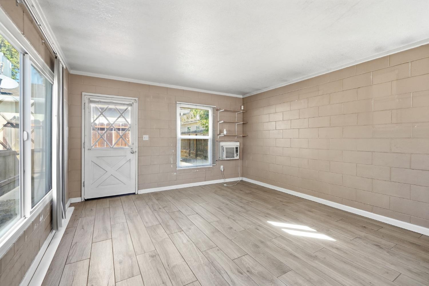1322 1324 Del Rey Ave, Modesto, CA 95350
