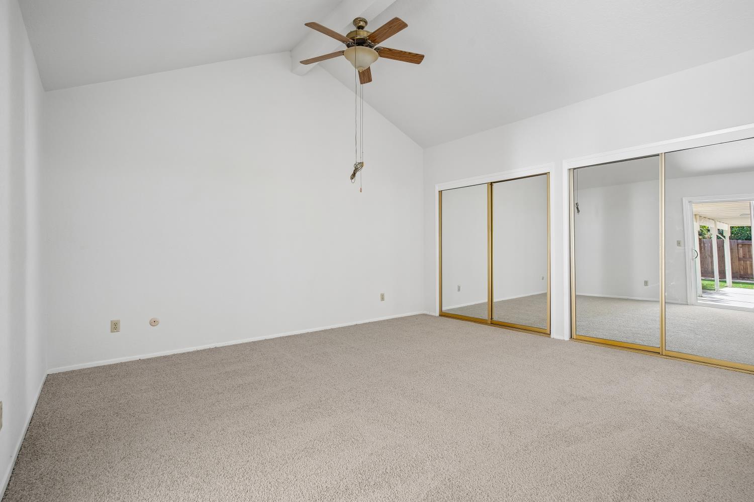 2100 Sandpoint Dr, Modesto, CA 95358