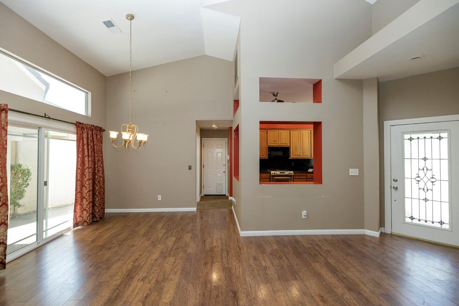 1144 Copper Lantern Ct, Modesto, CA 95355