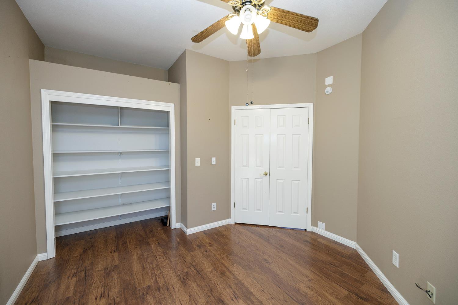 1144 Copper Lantern Ct, Modesto, CA 95355