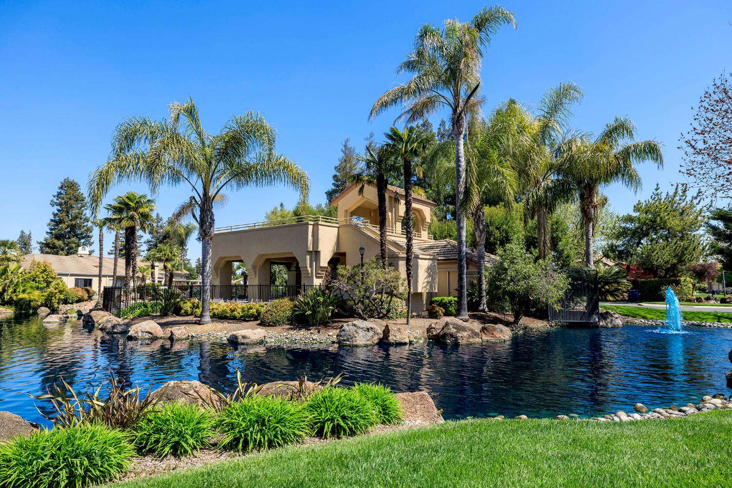 1144 Copper Lantern Ct, Modesto, CA 95355