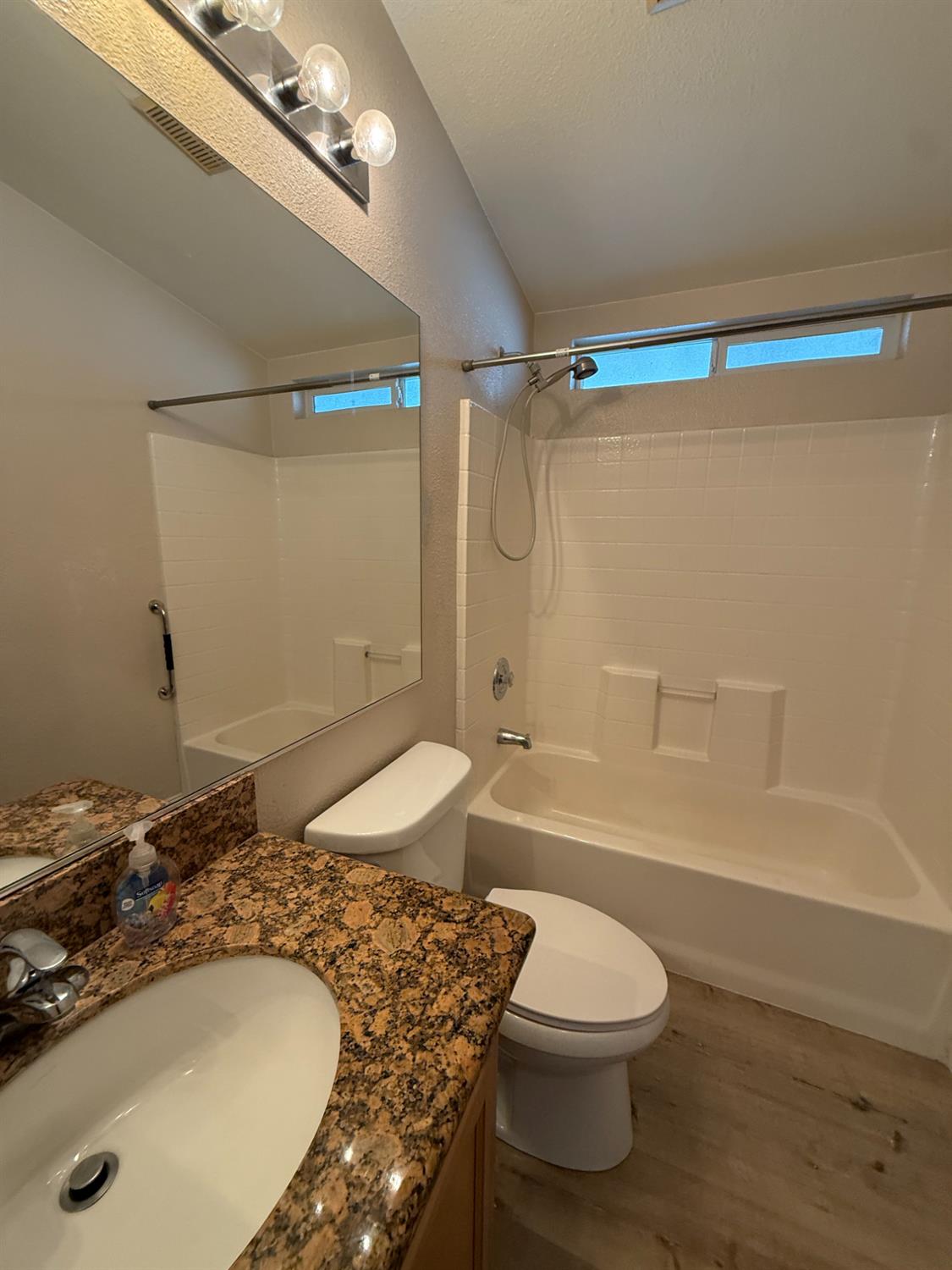 2841 Fowler Rd #49, Ceres, CA 95307