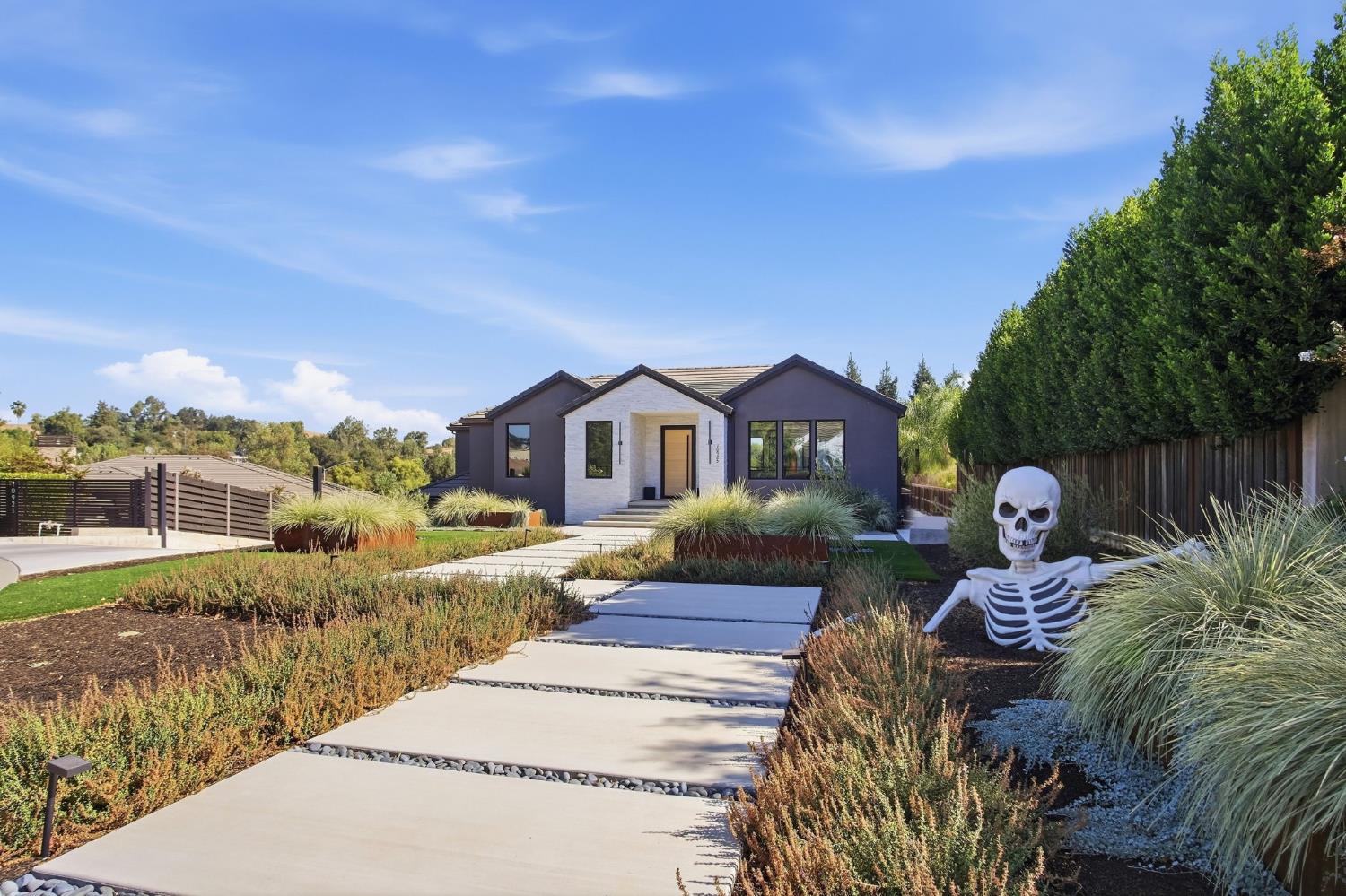 10925 Goldsborough Cir, Oakdale, CA 95361