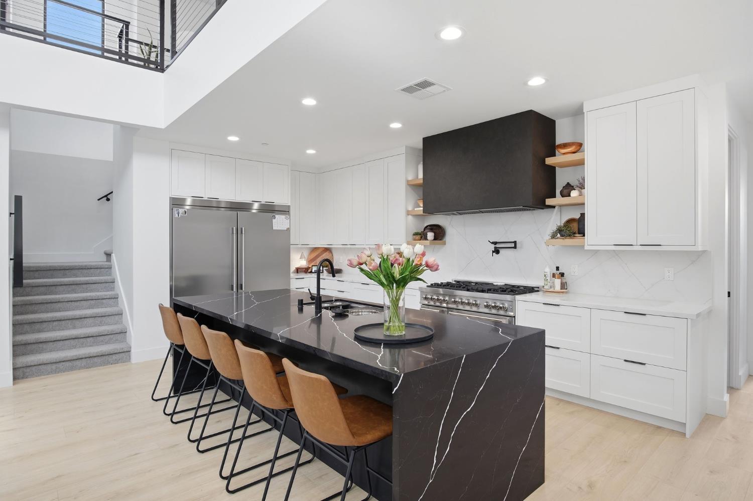 10925 Goldsborough Cir, Oakdale, CA 95361