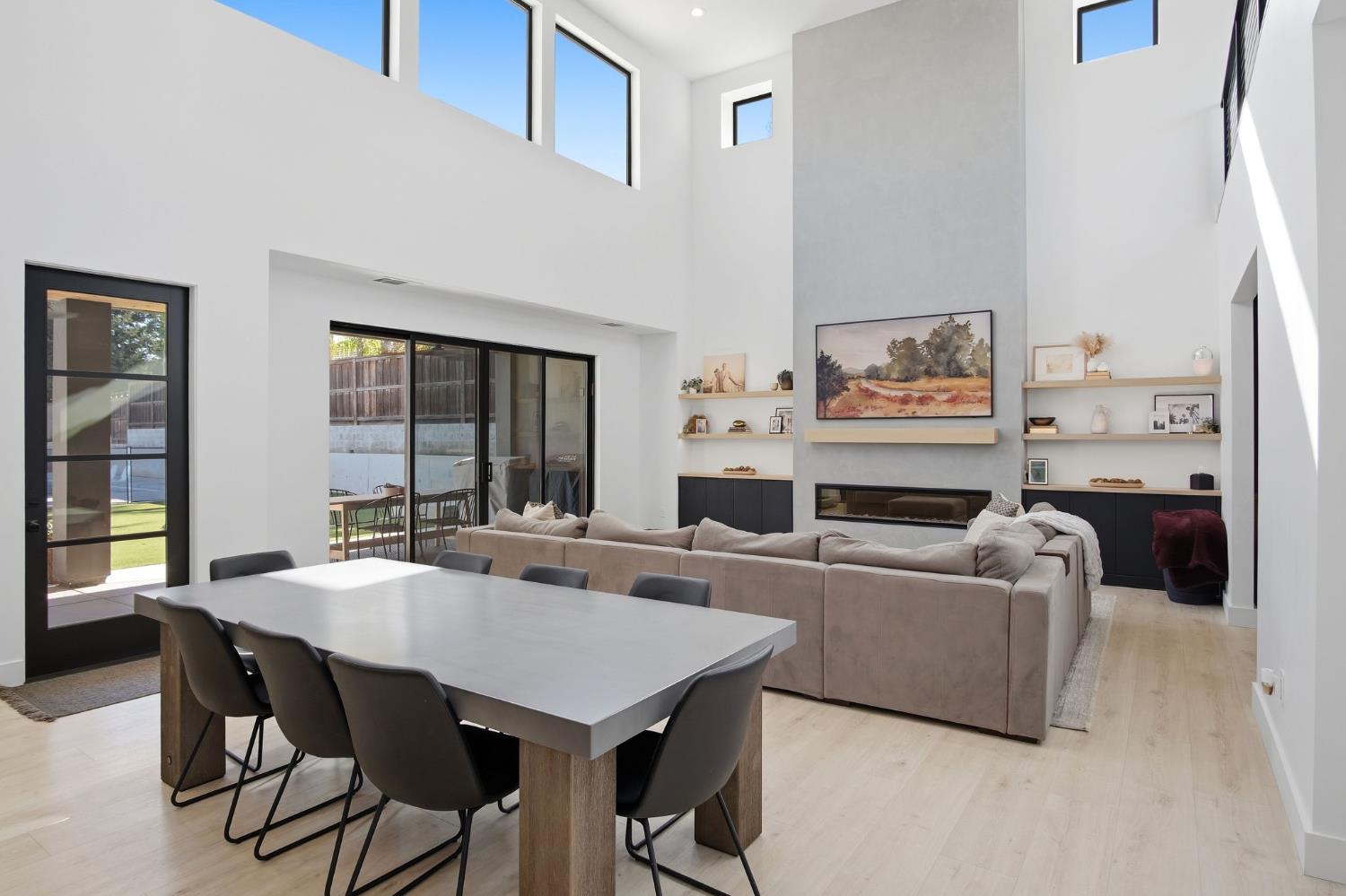 10925 Goldsborough Cir, Oakdale, CA 95361