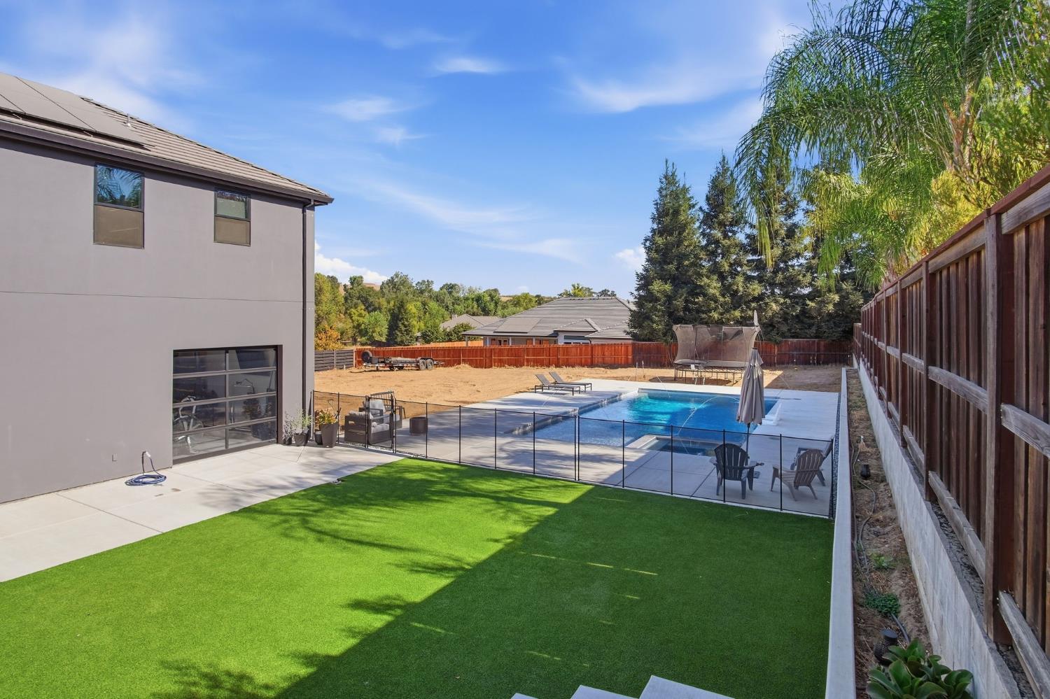 10925 Goldsborough Cir, Oakdale, CA 95361