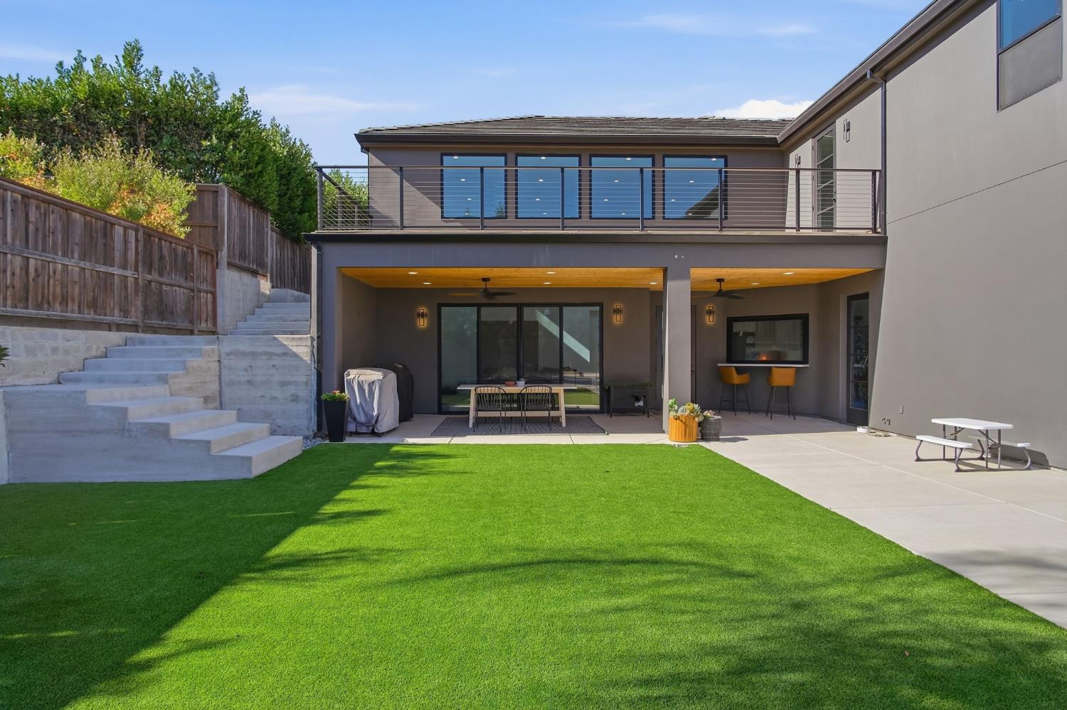 10925 Goldsborough Cir, Oakdale, CA 95361