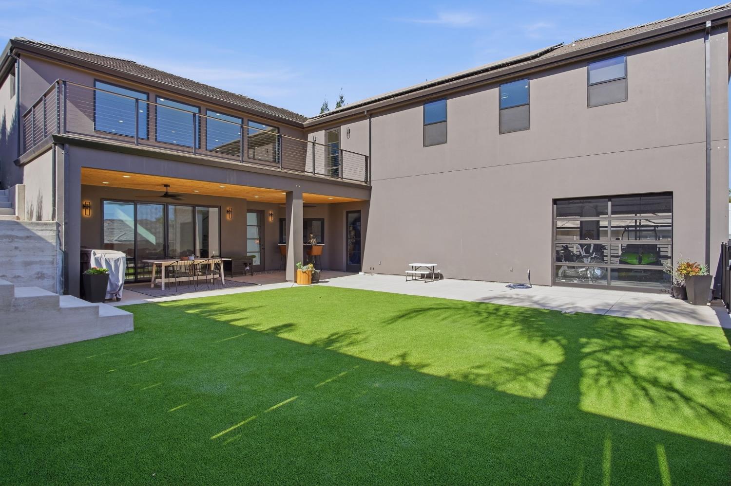 10925 Goldsborough Cir, Oakdale, CA 95361