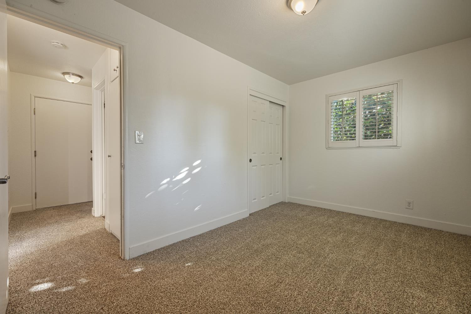 1410 Maplewood Dr, Modesto, CA 95350