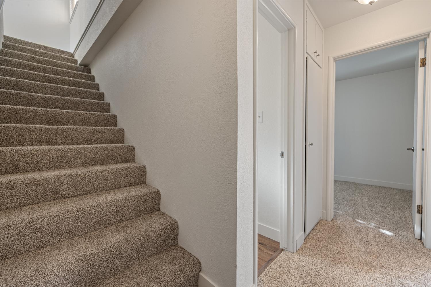 1410 Maplewood Dr, Modesto, CA 95350