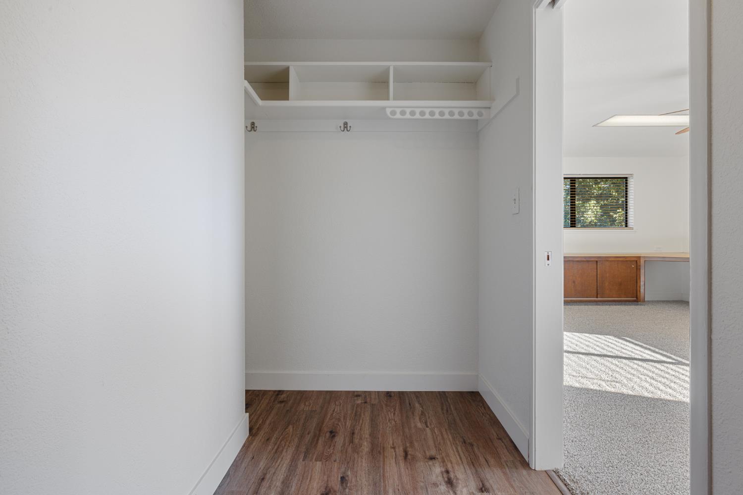 1410 Maplewood Dr, Modesto, CA 95350
