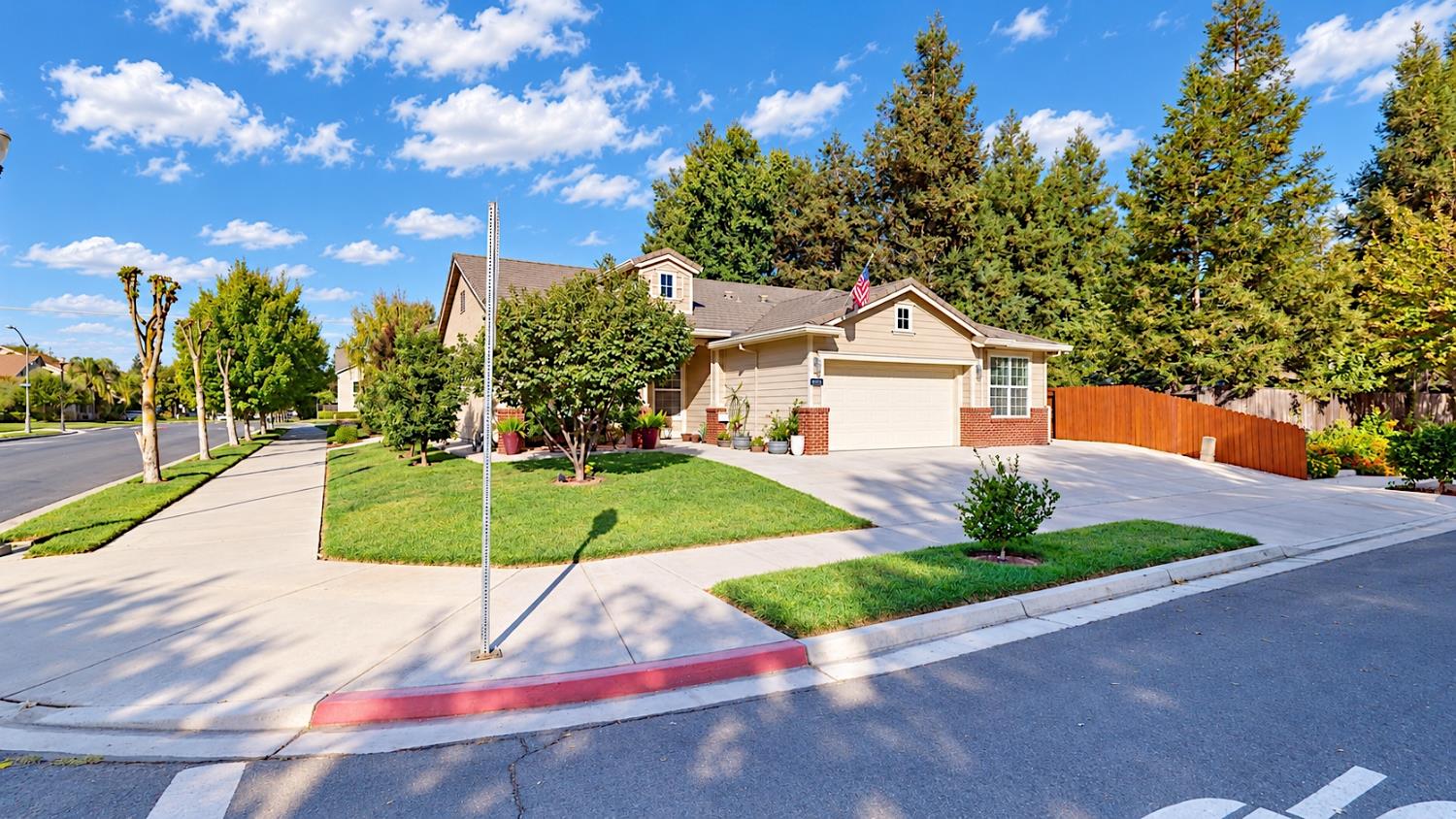 4403 Cherry Blossom Ln, Turlock, CA 95382