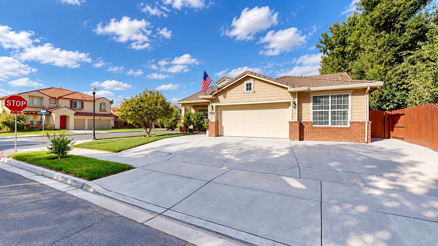 4403 Cherry Blossom Ln, Turlock, CA 95382