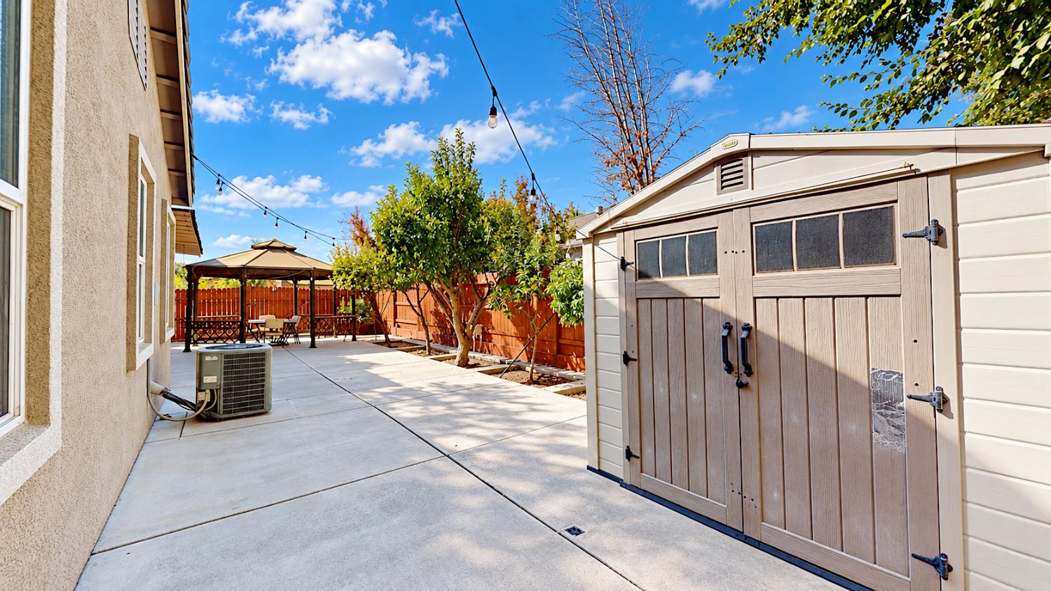 4403 Cherry Blossom Ln, Turlock, CA 95382