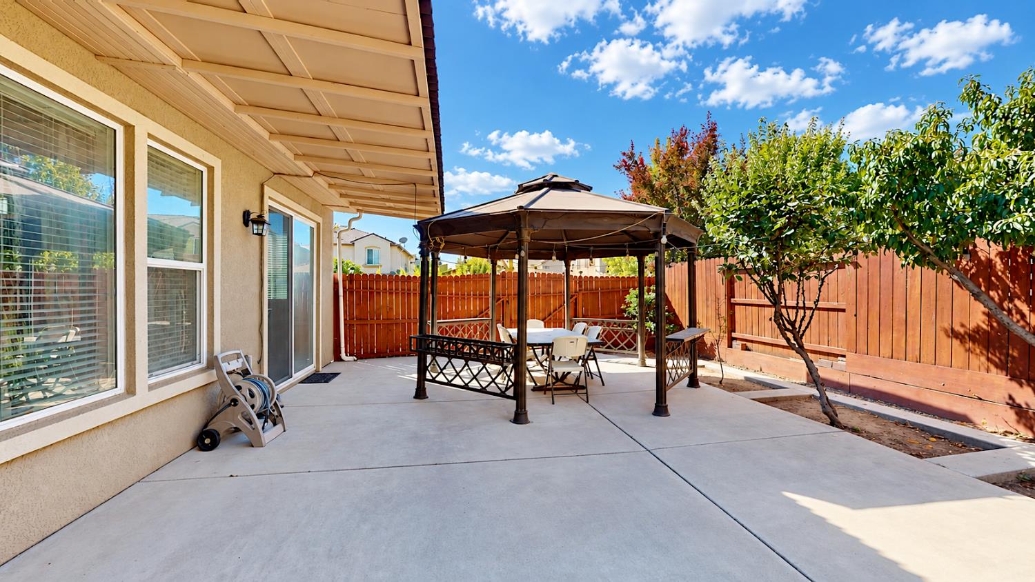 4403 Cherry Blossom Ln, Turlock, CA 95382