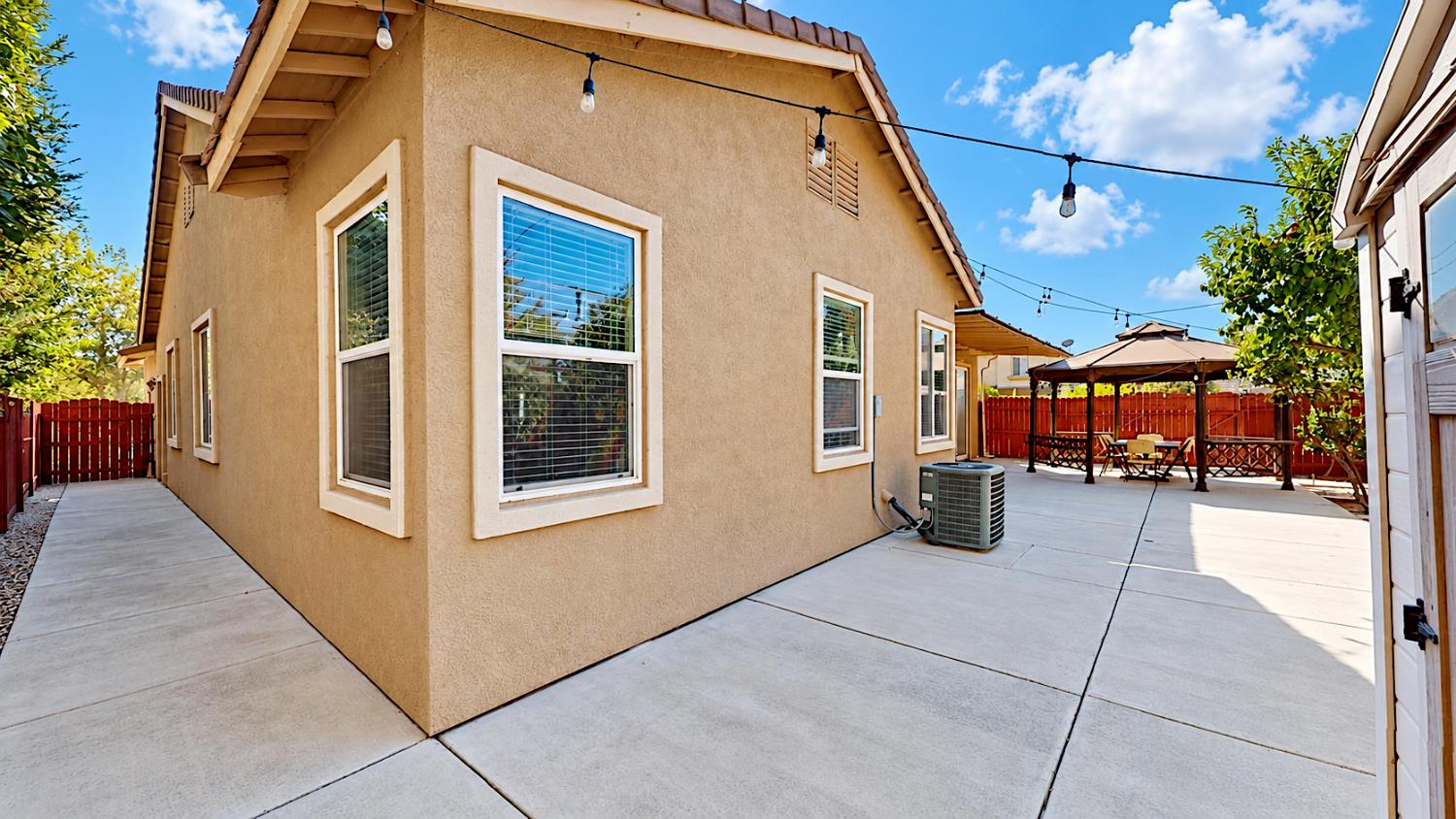4403 Cherry Blossom Ln, Turlock, CA 95382