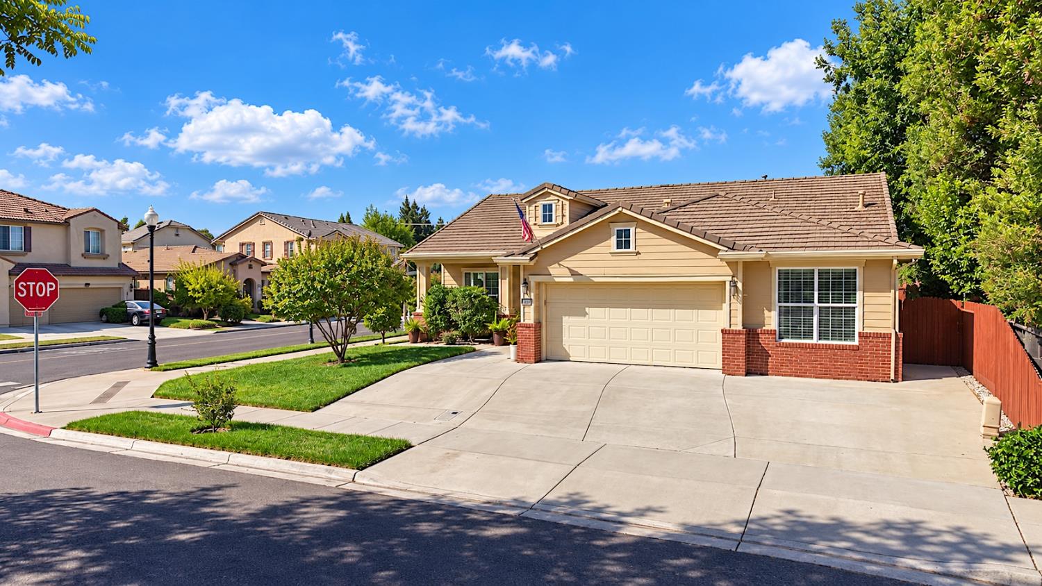 4403 Cherry Blossom Ln, Turlock, CA 95382